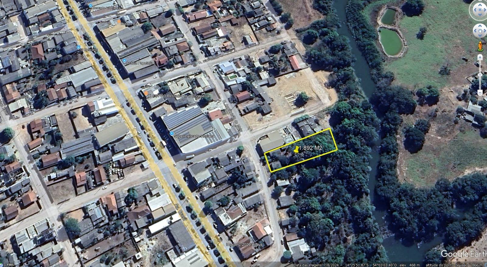 Área urbana - 1.892 m2