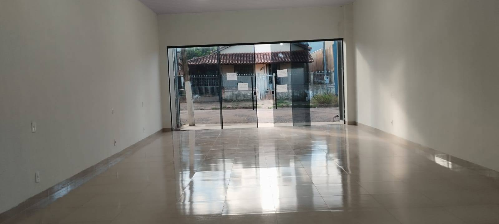 Prédio comercial - 96 m2