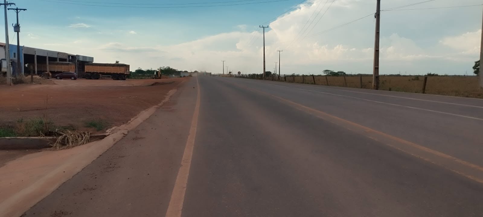 Áreas urbanas - 1.653 m2 / 2.006 m2