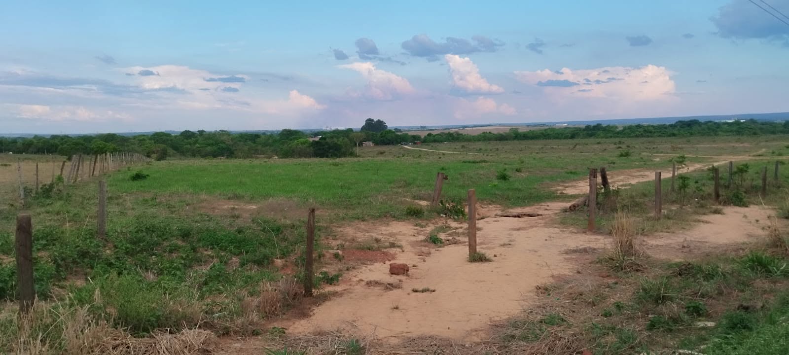 Áreas urbanas - 1.653 m2 / 2.006 m2