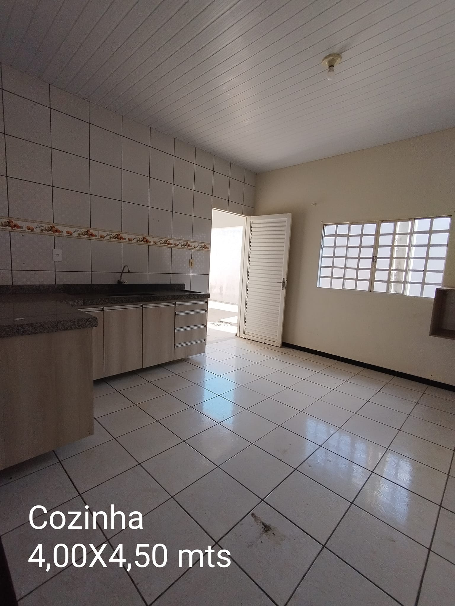 Predio comercial/residencial